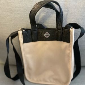 Lulu Lemon Mini Bag
